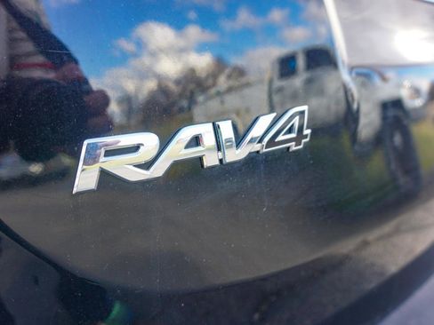 Used 2015 Toyota RAV4 LE AWD/4WD image 31