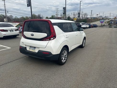 Used 2021 Kia Soul LX image 7
