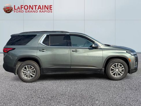 Used 2023 Chevrolet Traverse LT AWD/4WD image 8