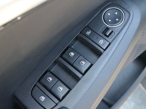 Used 2022 Kia Seltos S FWD image 10