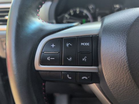 Used 2020 Lexus GX 460 Premium w/ Premium Package image 18