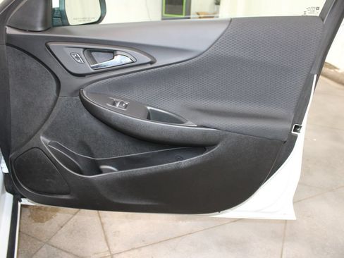 Used 2025 Chevrolet Malibu LT FWD image 35