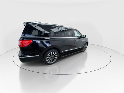 Used 2021 Lincoln Navigator L Reserve image 8