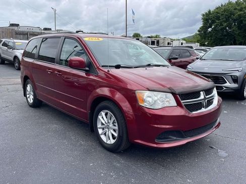 Used 2014 Dodge Grand Caravan SXT FWD image 6