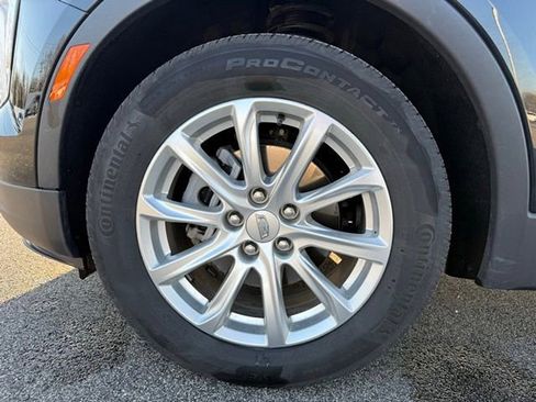 Used 2023 Cadillac XT4 Luxury w/ Cold Weather Package image 22