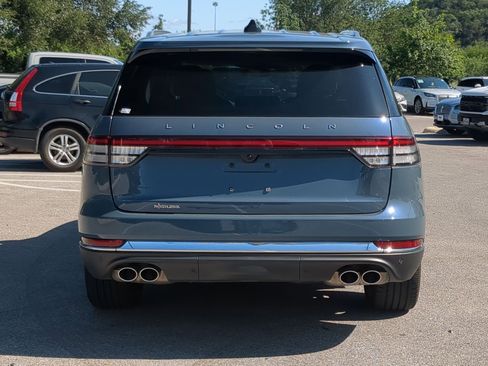 Used 2026 Lincoln Aviator Reserve AWD/4WD image 4