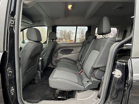 Used 2021 Ford Transit Connect XLT image 16