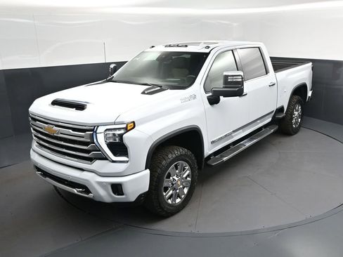 New 2026 Chevrolet Silverado 2500 High Country w/ High Country Premium Package AWD/4WD image 38