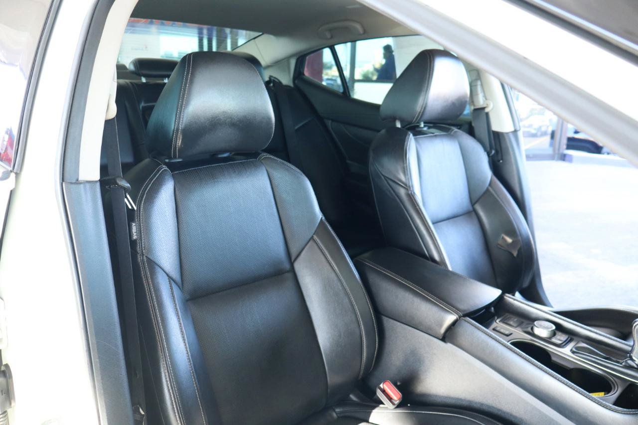 Used 2017 Nissan Maxima 3.5 SV FWD image 38
