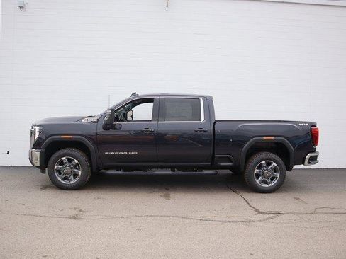 New 2026 GMC Sierra 2500 SLE w/ SLE Value Package; image 4