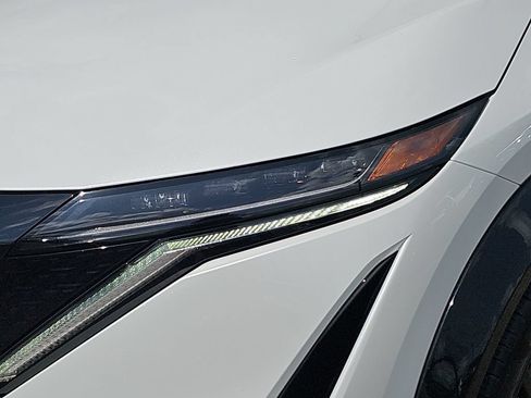 Used 2024 Nissan Ariya AWD image 31