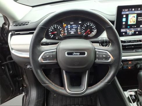 Used 2022 Jeep Compass Limited image 14