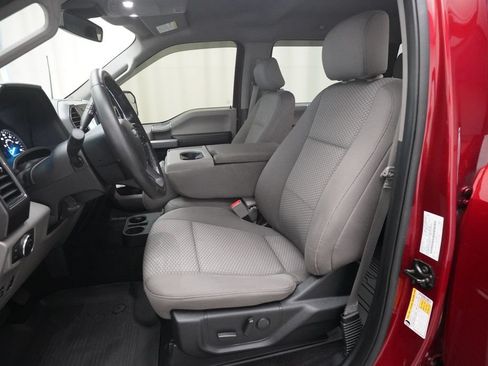 Used 2019 Ford F150 XLT w/ Equipment Group 302A Luxury AWD/4WD image 7