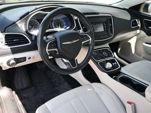 Used 2015 Chrysler 200 Limited w/ Convenience Group FWD image 9