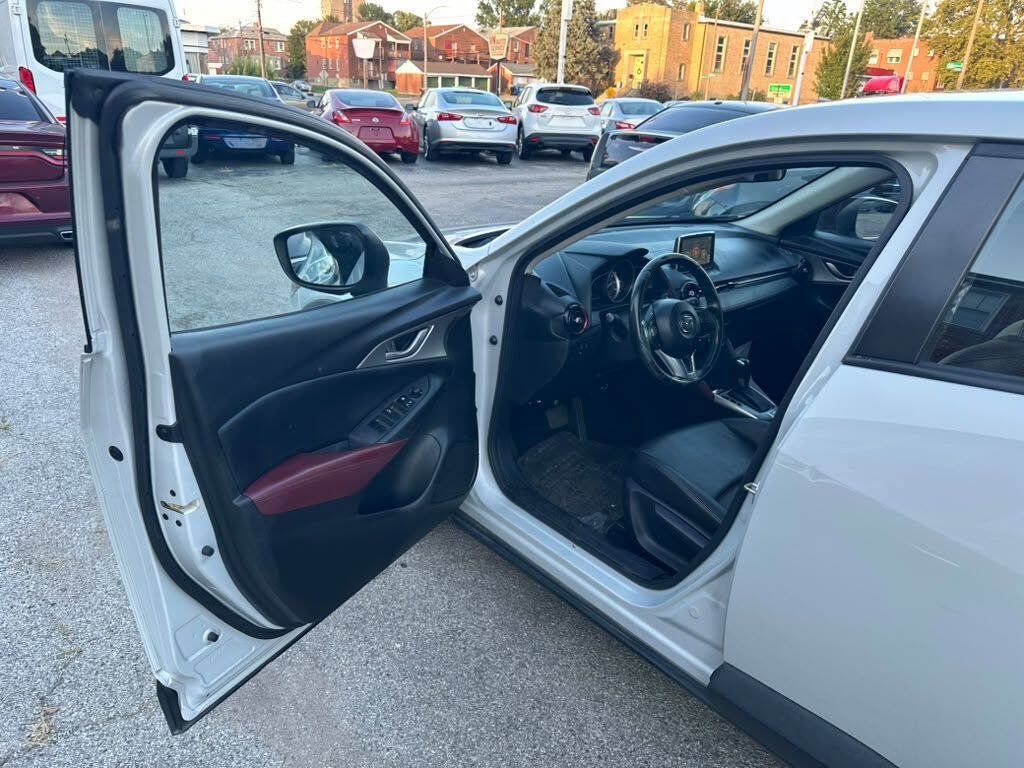 Used 2017 MAZDA CX-3 Touring FWD image 9