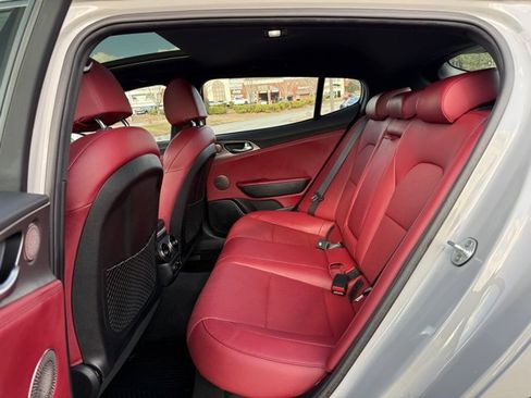 Used 2020 Kia Stinger GT1 image 28