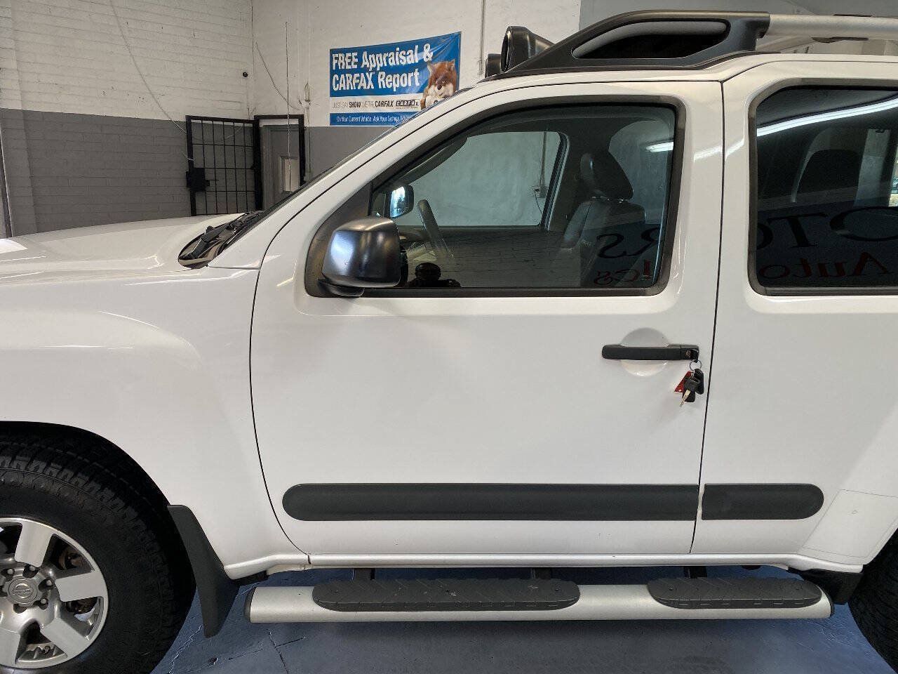Used 2012 Nissan Xterra PRO-4X w/ Pro-4x Leather Pkg AWD/4WD image 19