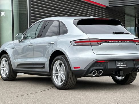 New 2026 Porsche Macan image 3