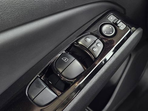 New 2025 Nissan Altima 2.5 SR image 23