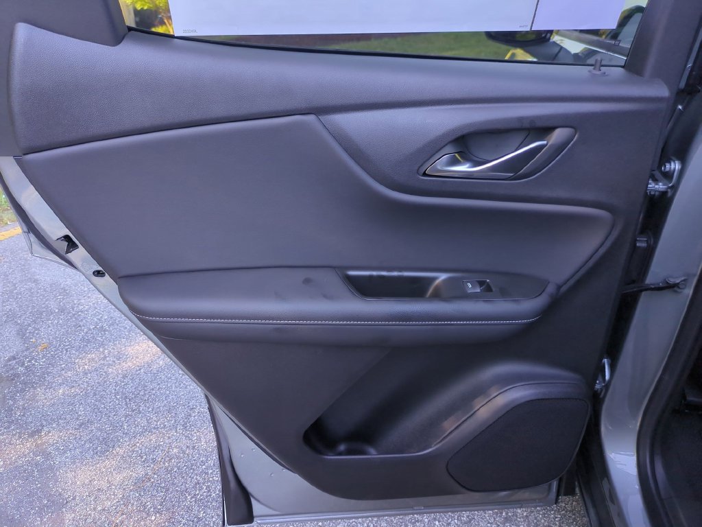 New 2026 Chevrolet Blazer LT w/ Convenience Package FWD image 27