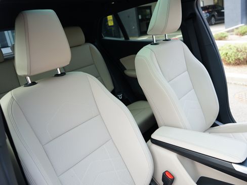 Used 2025 BMW X2 xDrive28i w/ Convenience Package image 24