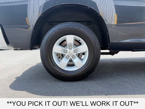 Used 2017 RAM 1500 Classic SLT RWD image 7
