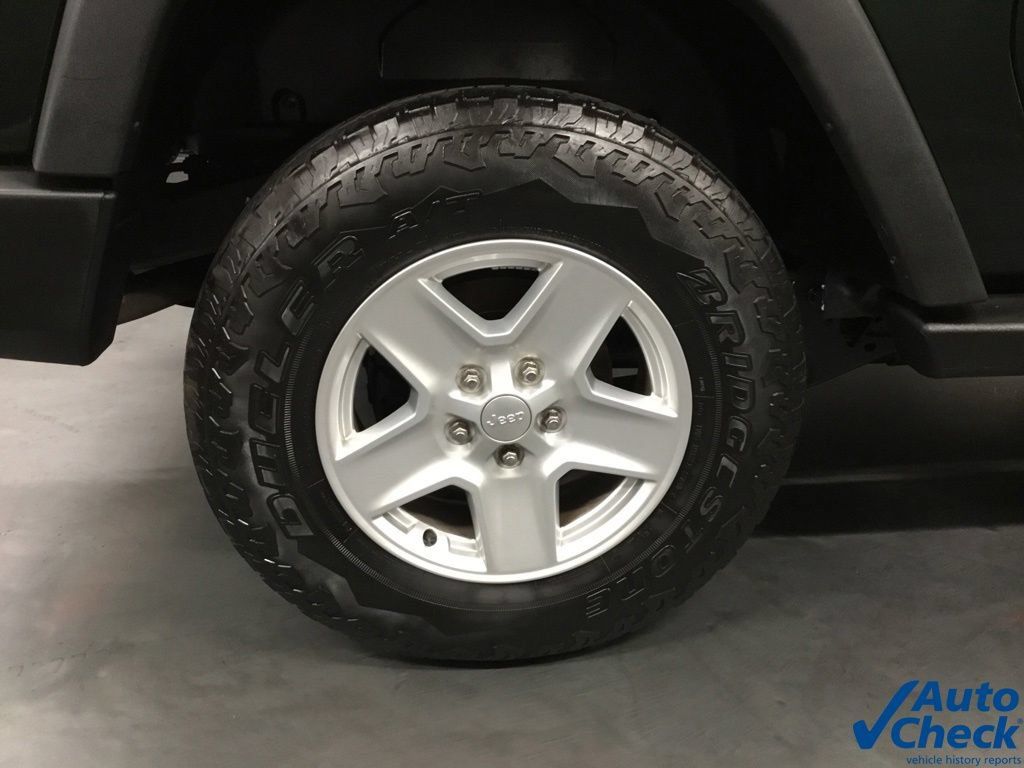 Used 2010 Jeep Wrangler Sport AWD/4WD image 19