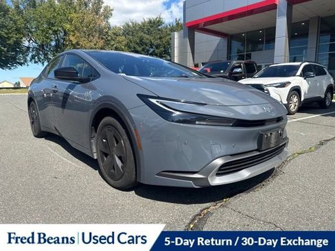 Used 2024 Toyota Prius Prime FWD image 1