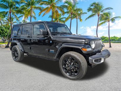 Used 2025 Jeep Wrangler Unlimited Sahara w/ Safety Group