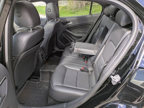 Used 2017 Mercedes-Benz GLA 250 4MATIC image 28