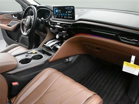 Certified 2025 Acura MDX SH-AWD w/ Advance Package image 19