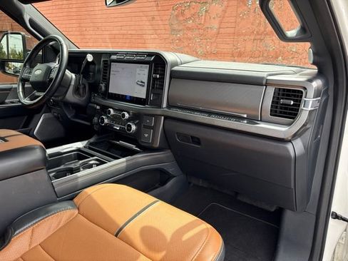 Used 2024 Ford F350 Platinum w/ Tremor Off-Road Package AWD/4WD image 36
