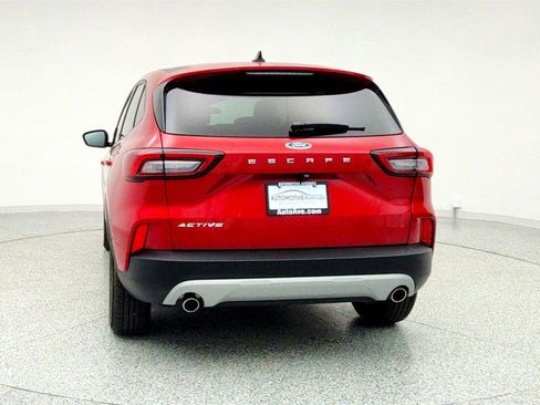 Used 2025 Ford Escape Active w/ Cold Weather Package image 6