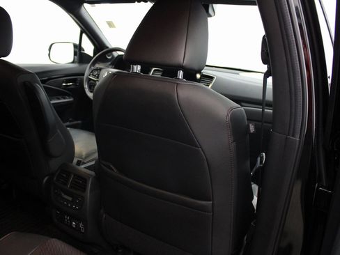 Used 2022 Honda Pilot Black Edition image 30