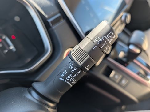 Used 2018 Honda CR-V Touring image 28