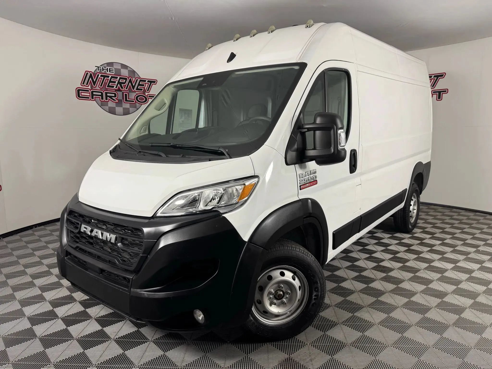 Used 2024 RAM ProMaster 1500 w/ Convenience Group FWD image 1