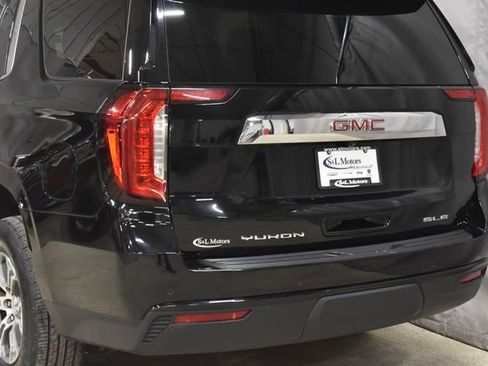 Used 2024 GMC Yukon SLE image 9