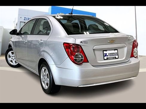 Used 2014 Chevrolet Sonic LS image 4