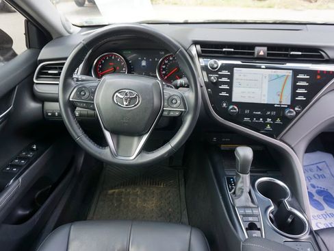 Used 2019 Toyota Camry XSE w/ Driver Assist Package image 6