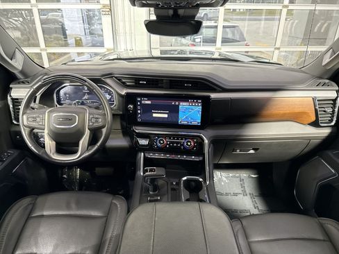 Used 2024 GMC Sierra 1500 Denali w/ Technology Package AWD/4WD image 31