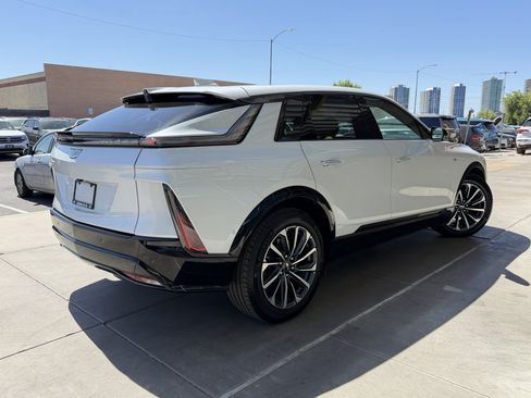 Used 2024 Cadillac Lyriq Sport RWD image 4