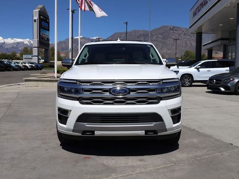 Used 2024 Ford Expedition Max Platinum AWD/4WD image 9
