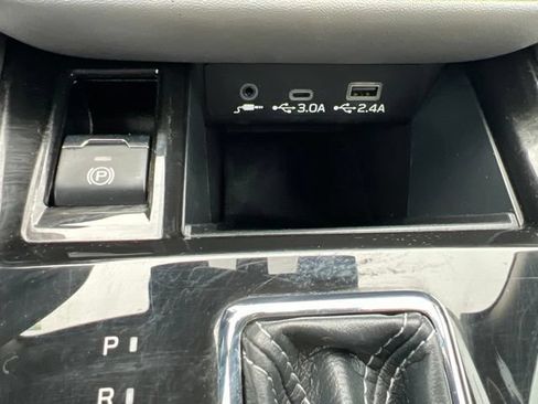 Used 2023 Subaru Outback Premium AWD/4WD image 11