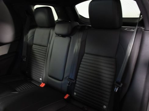 Used 2025 Land Rover Discovery Sport Dynamic SE AWD/4WD image 28