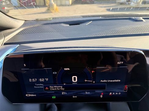 New 2026 Chevrolet Equinox EV LT image 28