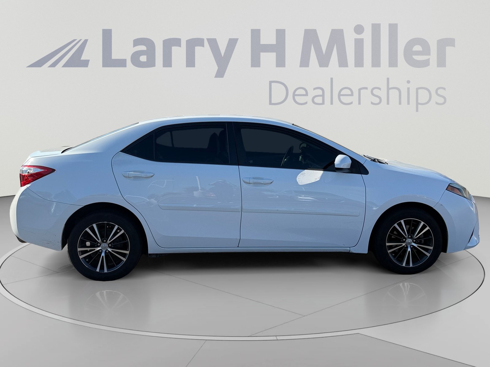Used 2016 Toyota Corolla L FWD image 6