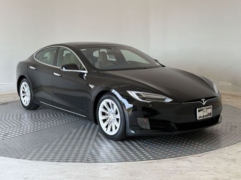 Used 2016 Tesla Model S 60D AWD/4WD image 7