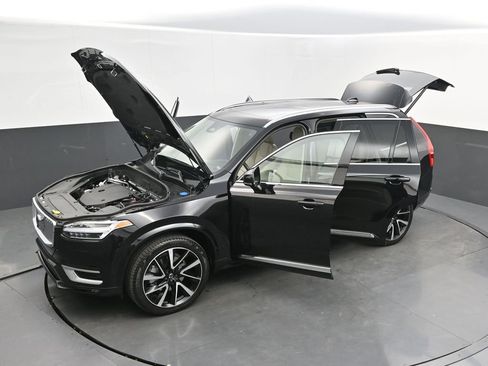 Certified 2023 Volvo XC90 B6 Plus w/ Protection Package Premier AWD/4WD image 34