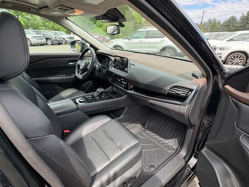 Used 2023 Nissan Rogue SL AWD/4WD image 36