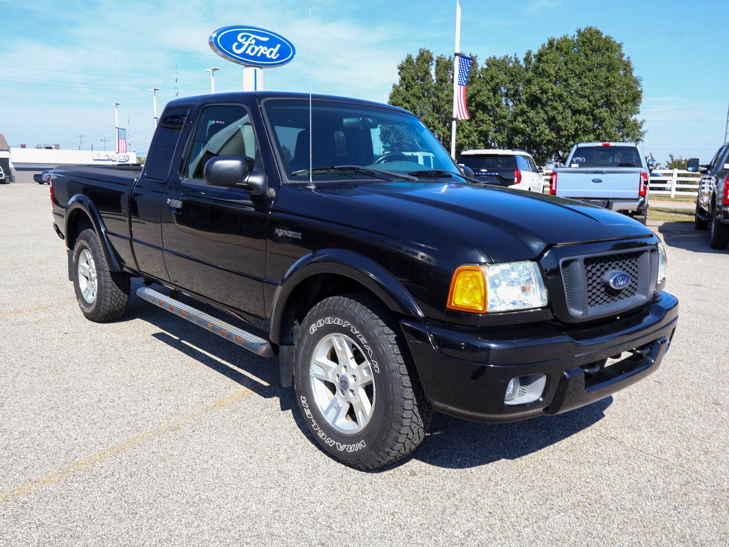 Used 2004 Ford Ranger XLT AWD/4WD image 7